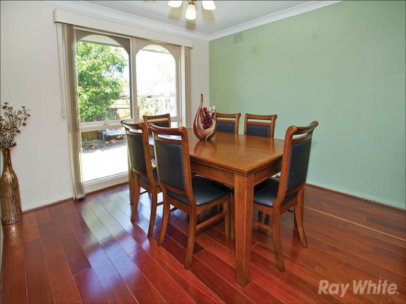 60 Camelot Drive, Glen Waverley image 5