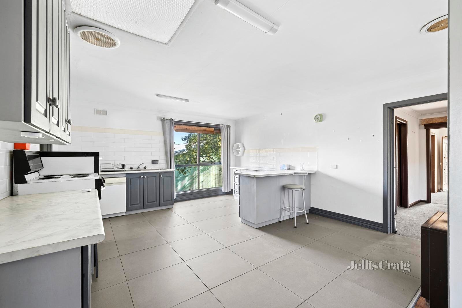60 Castlemaine Street, Fryerstown image 6