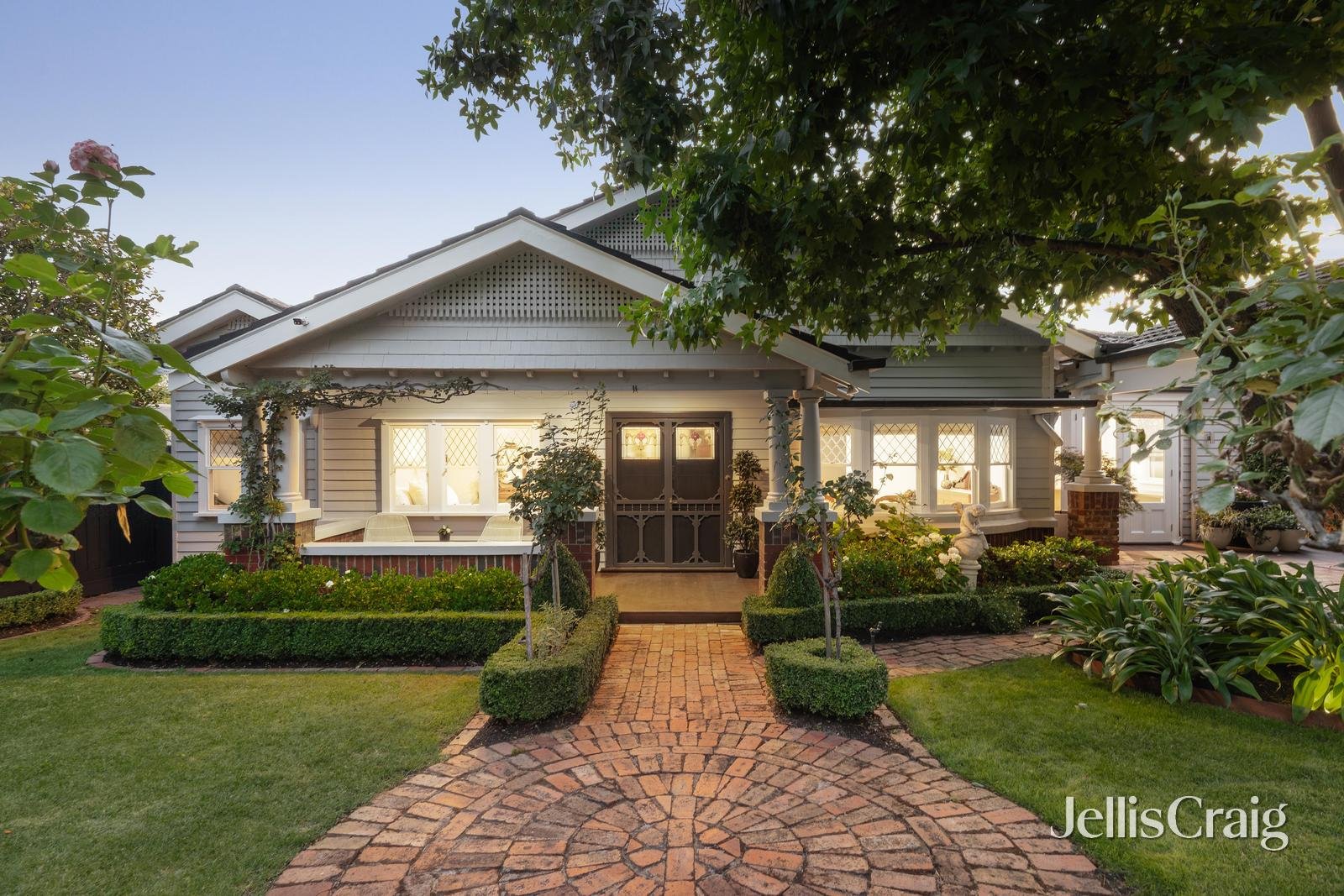 60 Croydon Road, Surrey&nbsp;Hills image 1
