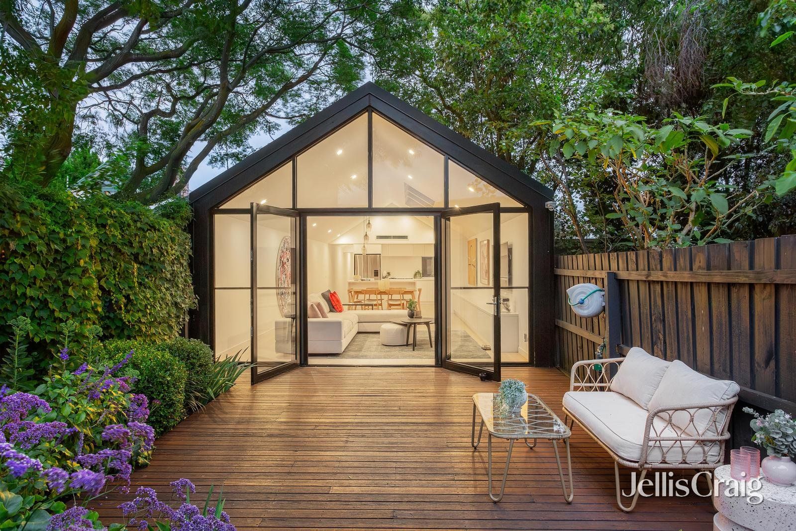 60 Disraeli Street, Kew image 2