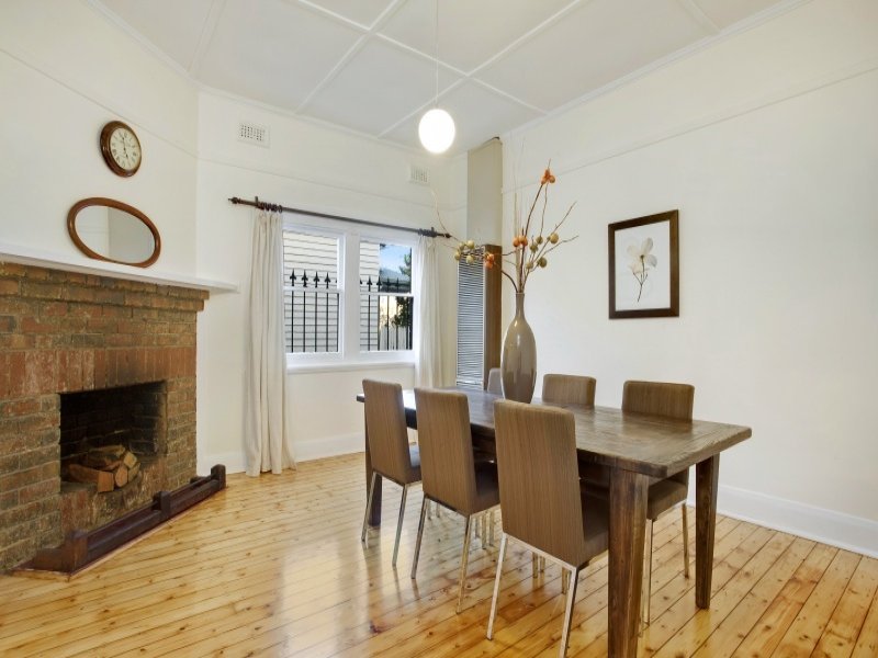 60 Finlay Street, Albert Park image 3