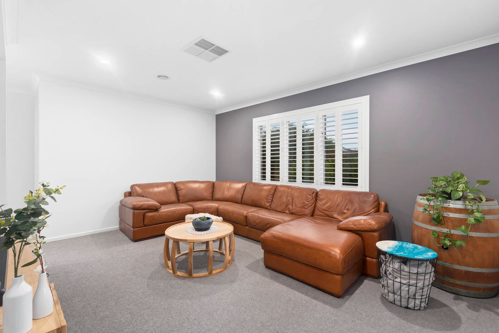 Property Gallery Thumbnail 9