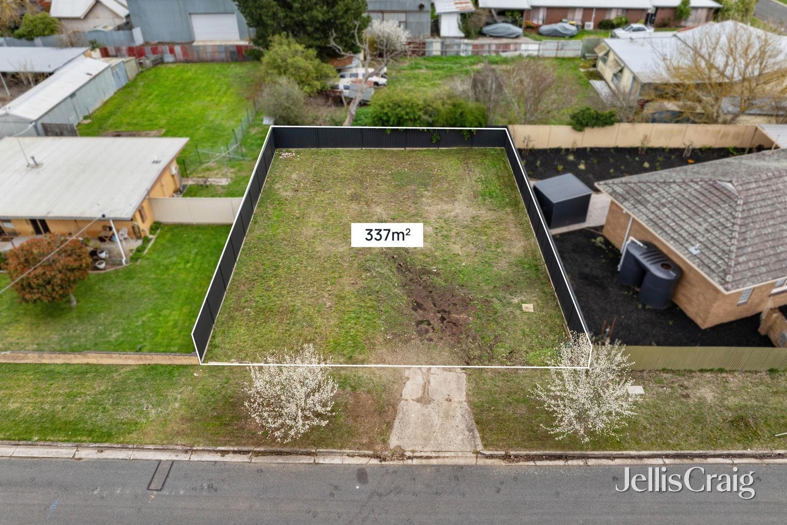 60 Longley Street, Alfredton image 2