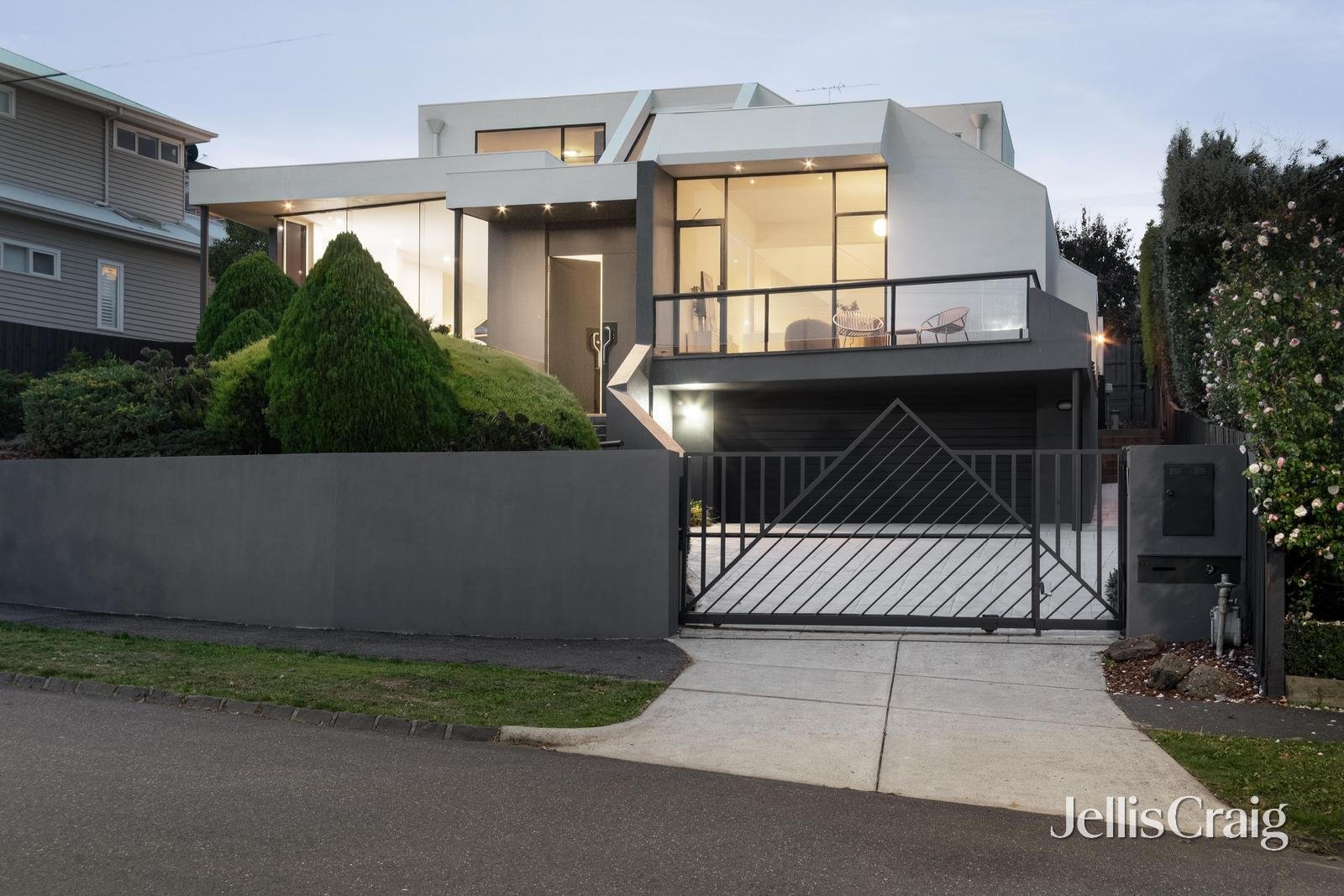 60 Lynden Street, Camberwell image 1