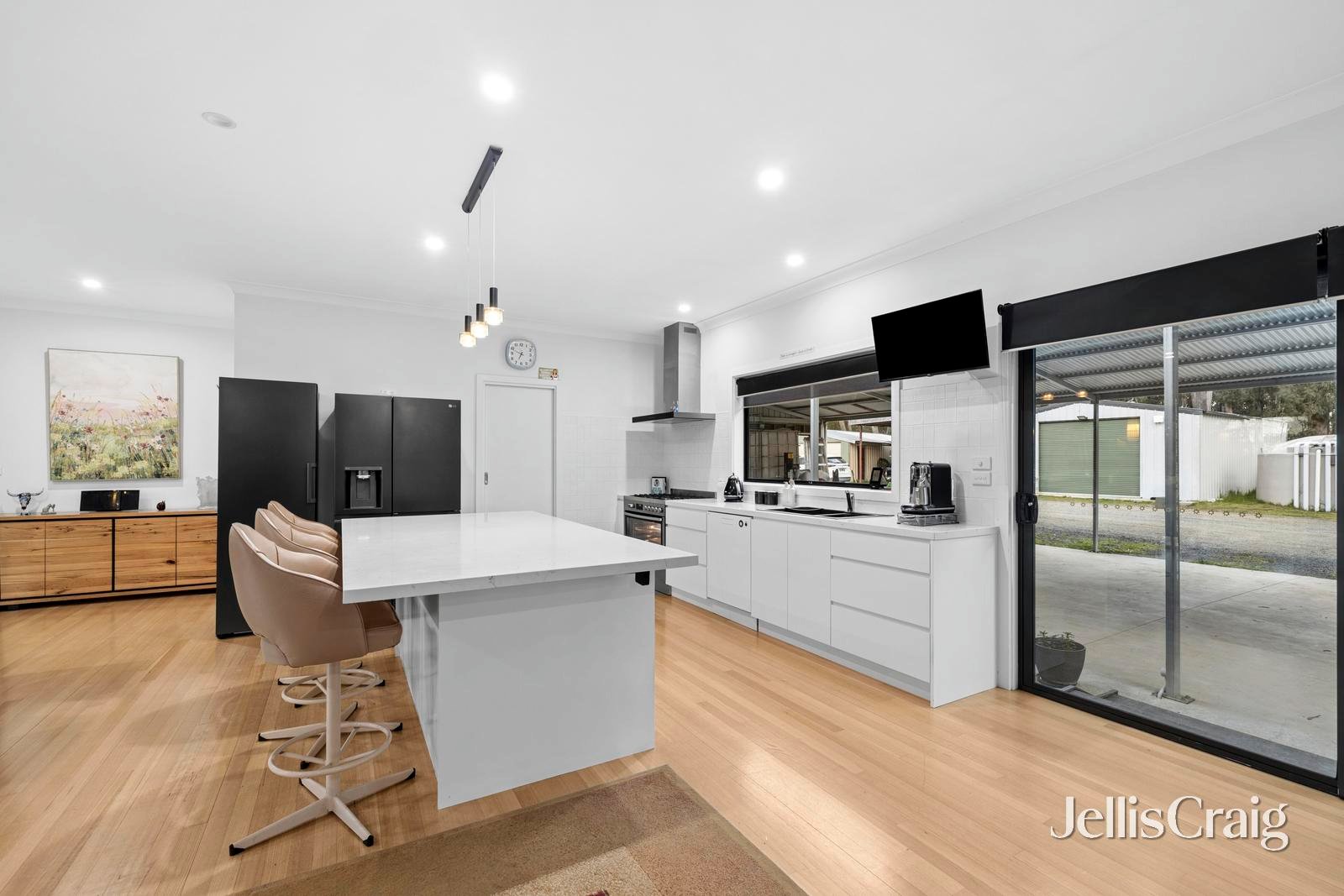 60 McGiffords Road, Fern&nbsp;Hill image 2