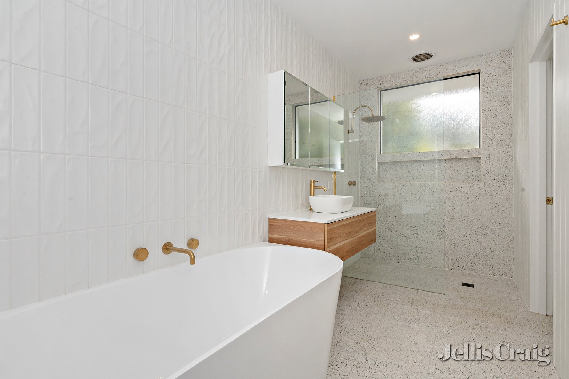 60 Mimosa Avenue, Alfredton image 5