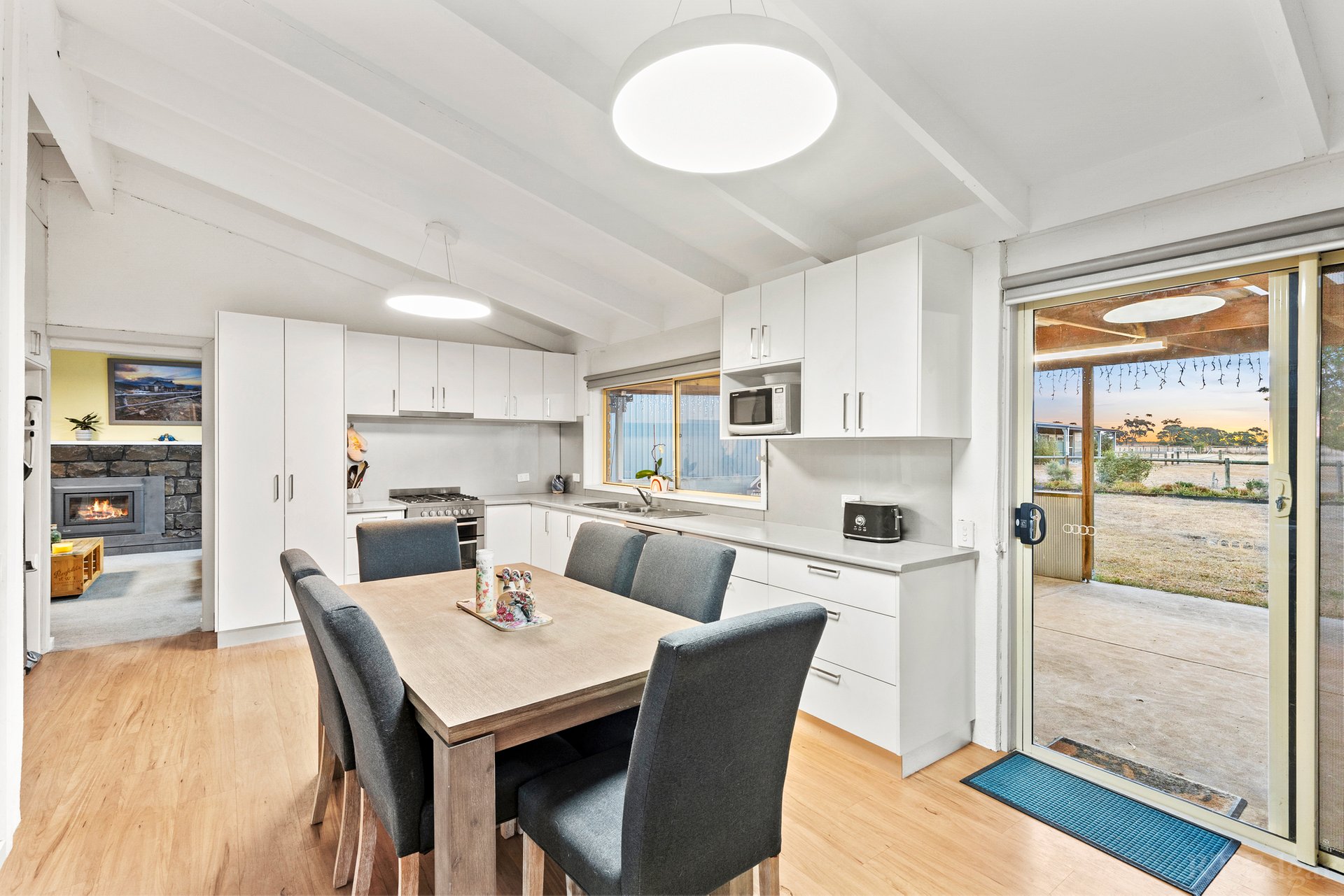 Property Gallery Thumbnail 6