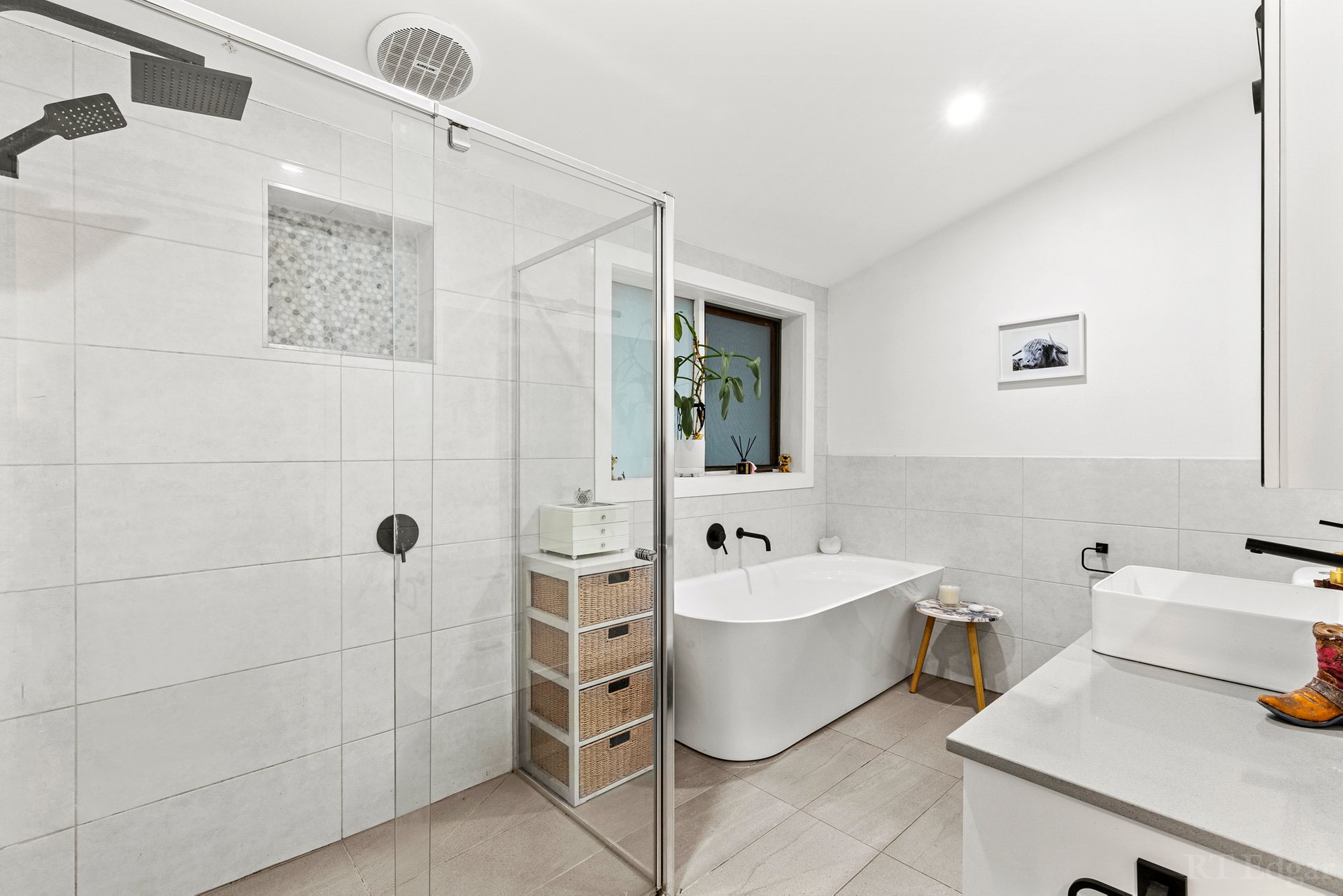 Property Gallery Thumbnail 9