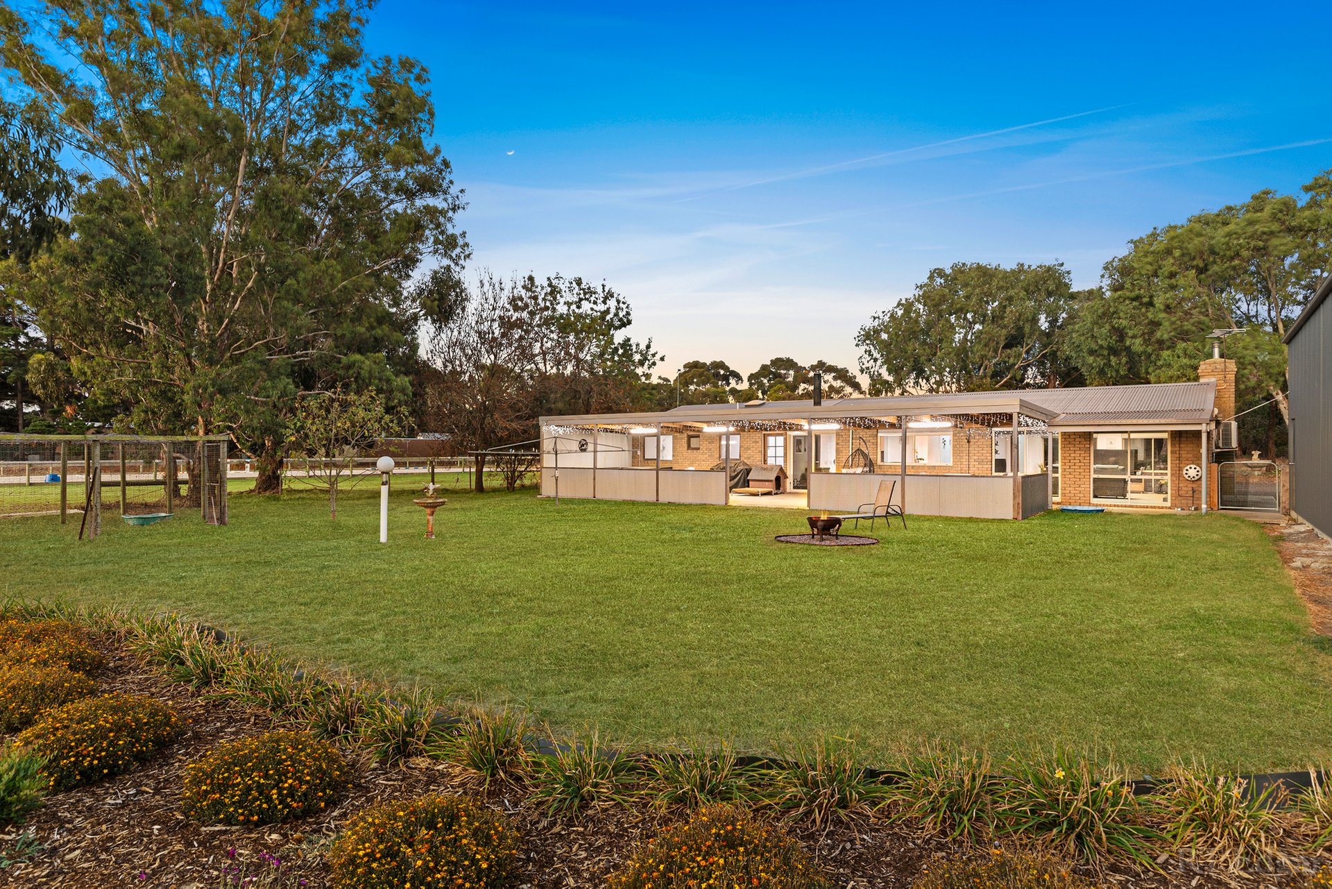 Property Gallery Thumbnail 14