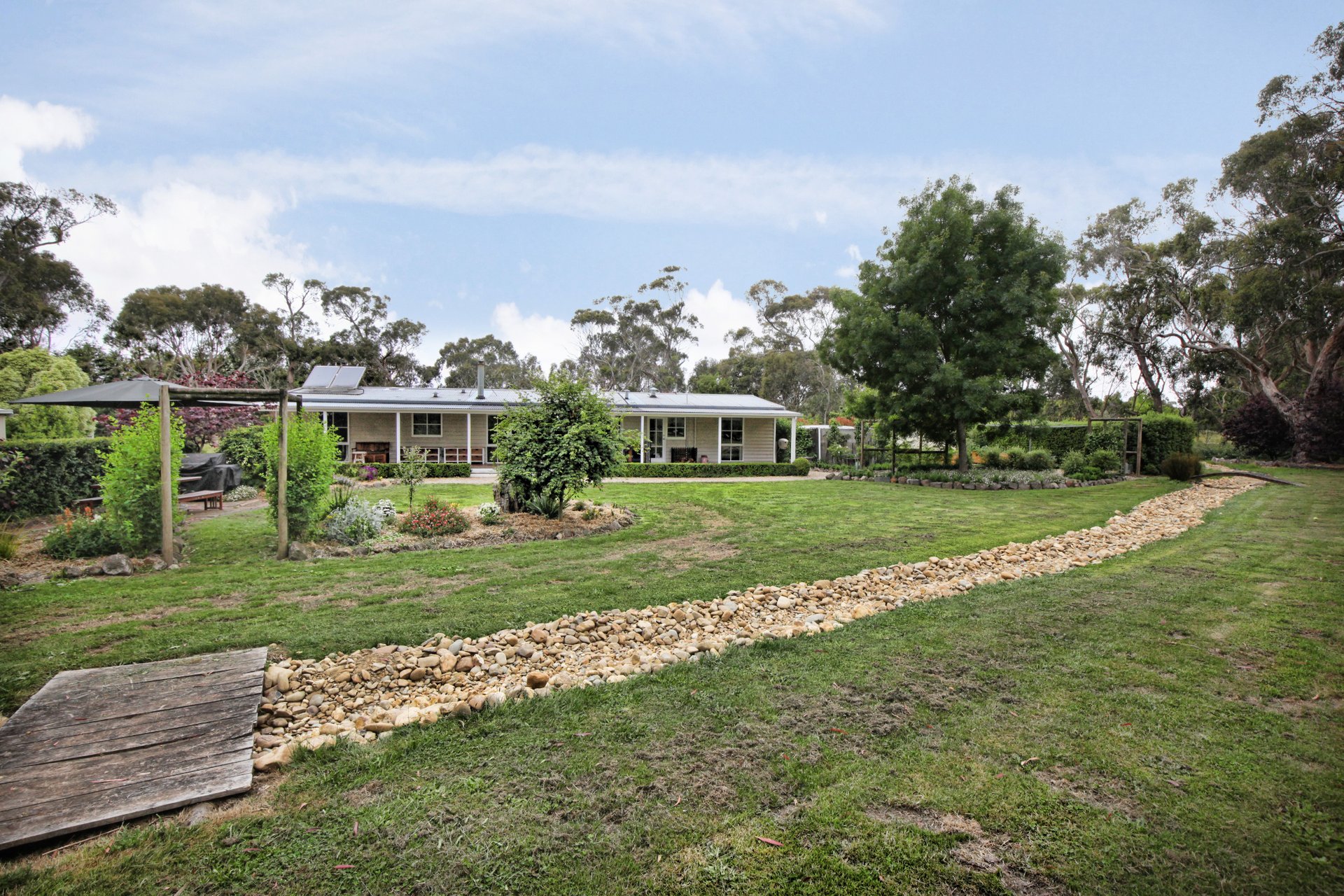 Property Gallery Thumbnail 6