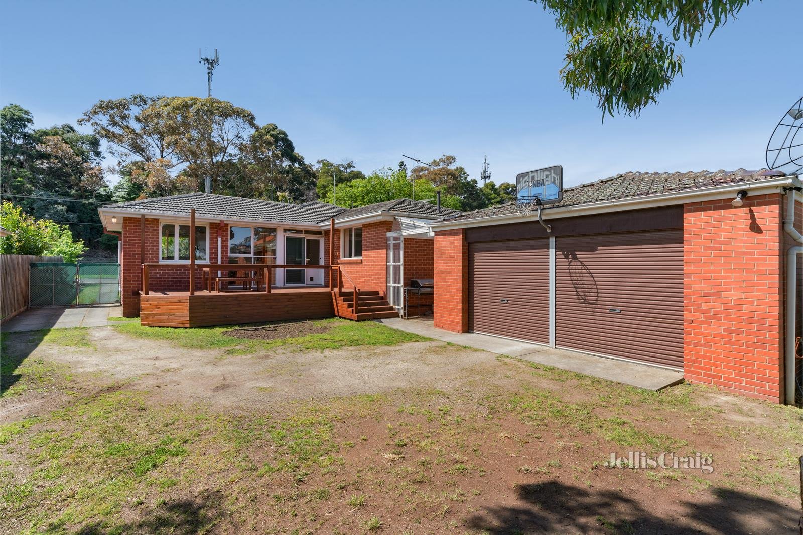 60 St Albans Street, Mount Waverley image 7