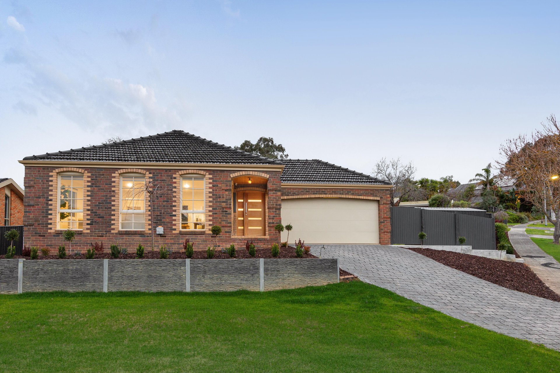 60 Tamboon Drive, St&nbsp;Helena image 2