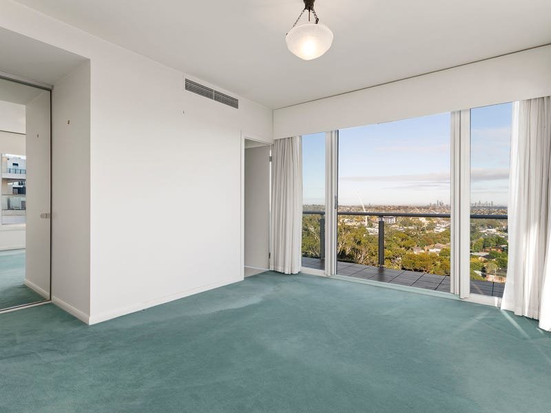 Property Gallery Thumbnail 4