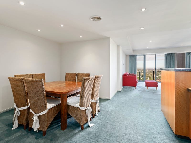 Property Gallery Thumbnail 6