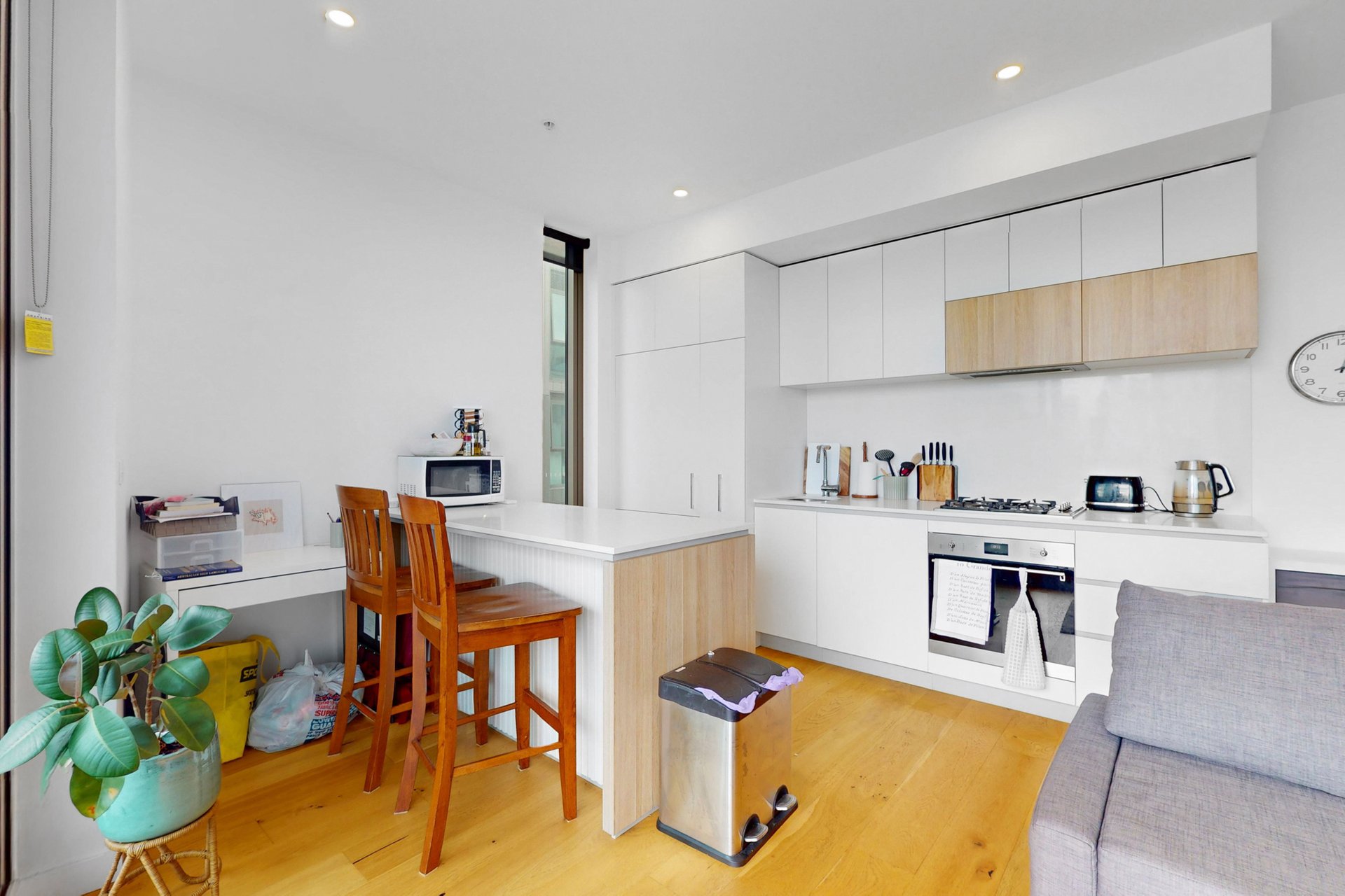 Property Gallery Thumbnail 8