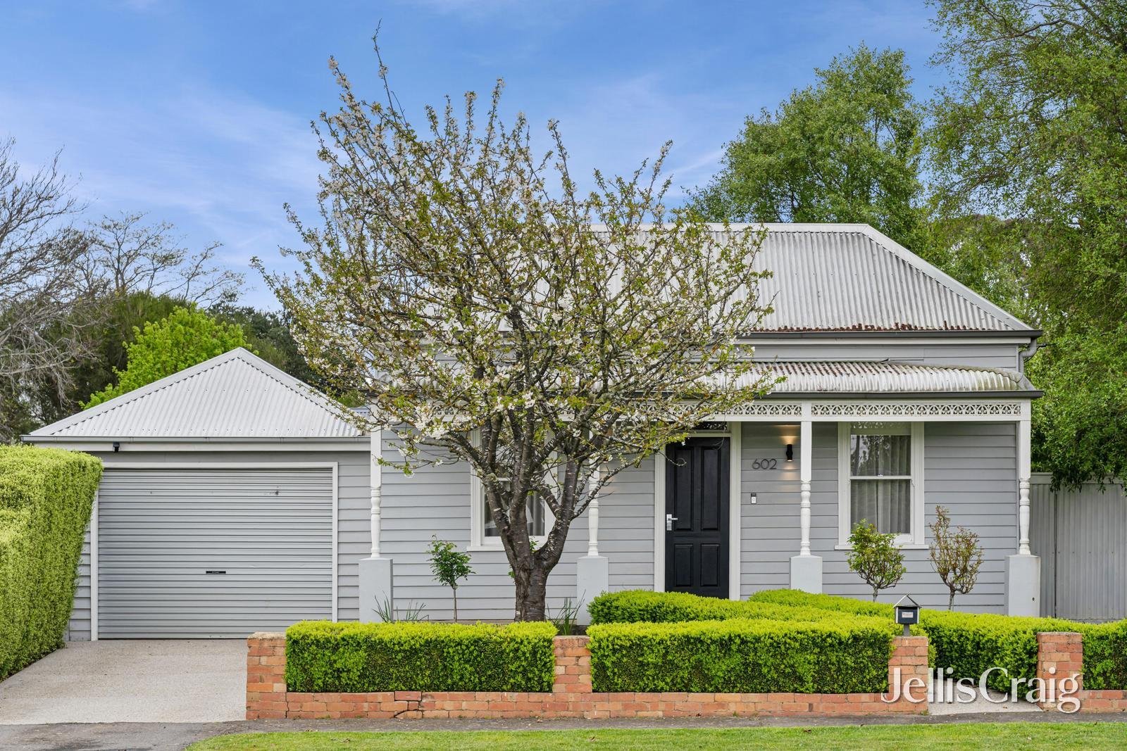 602 Ripon Street, Redan image 1