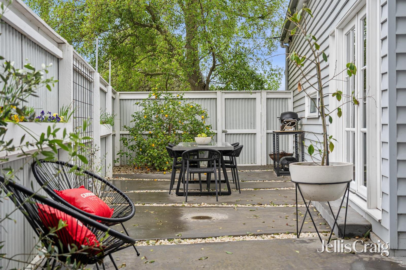 602 Ripon Street, Redan image 6
