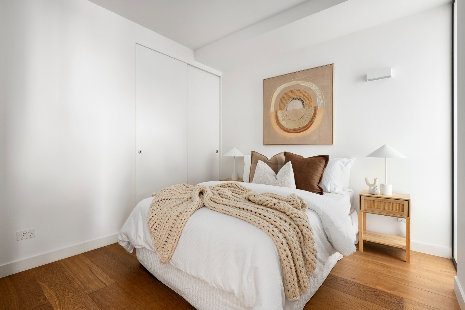 Property Gallery Thumbnail 6
