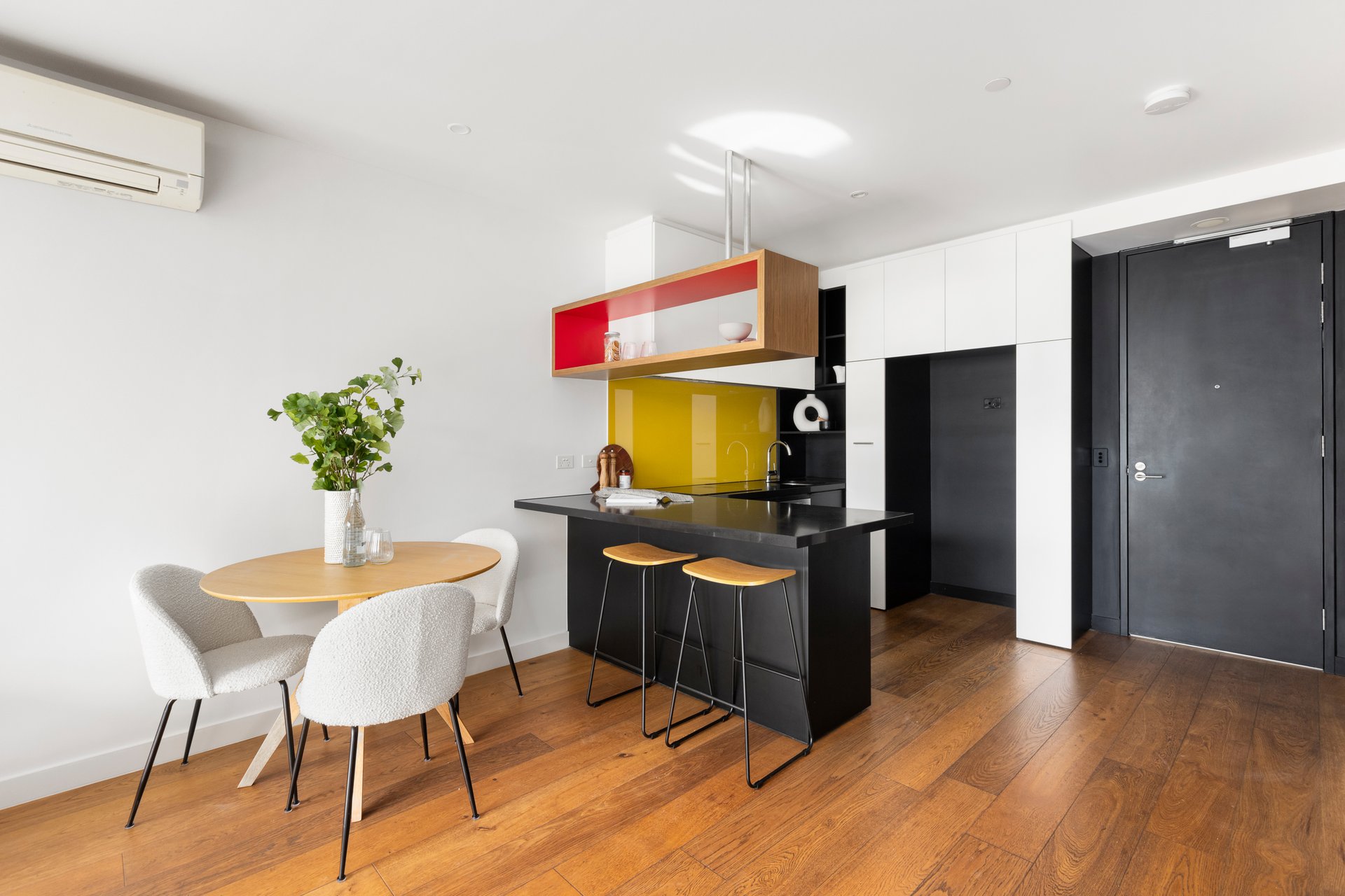Property Gallery Thumbnail 3