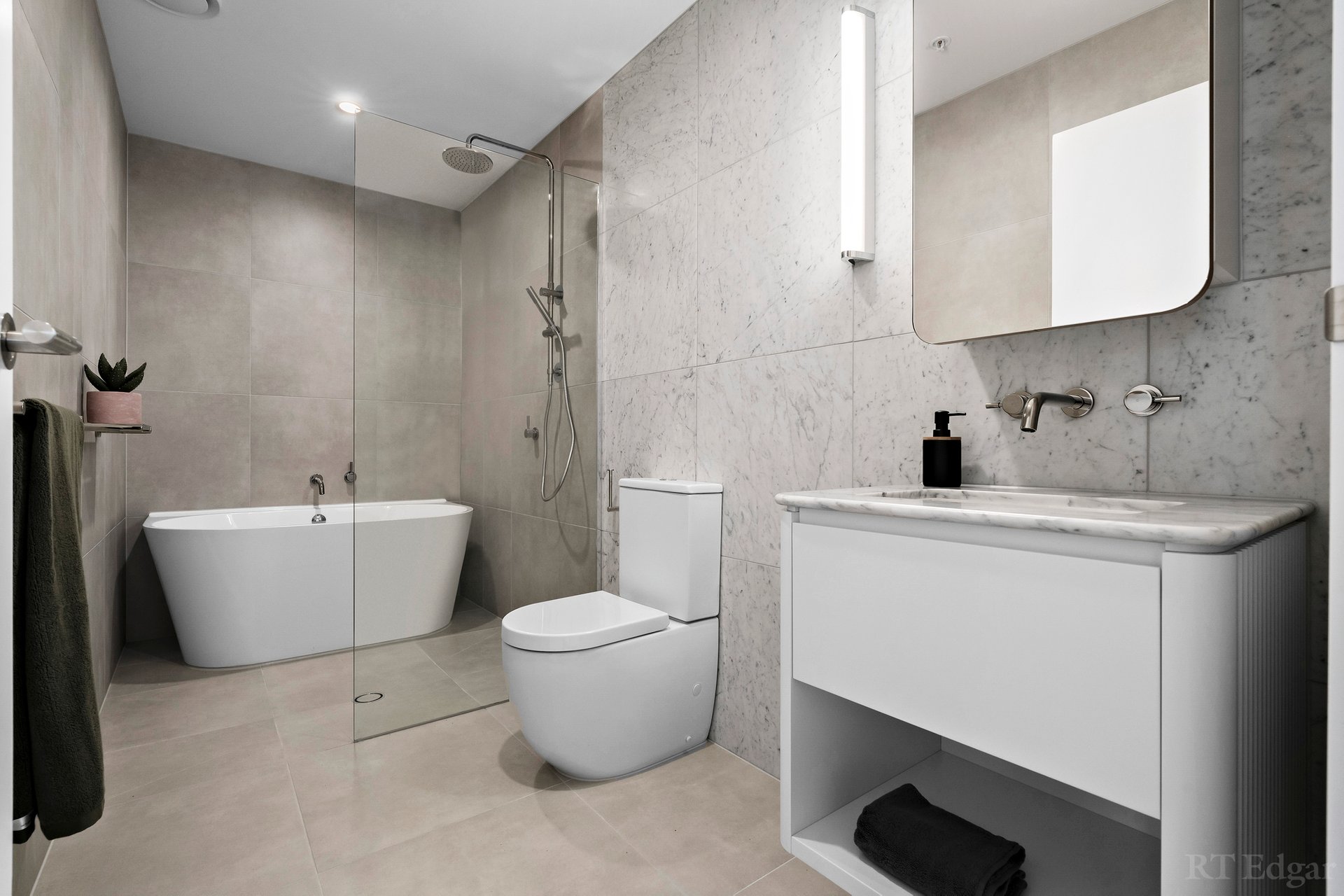 Property Gallery Thumbnail 7