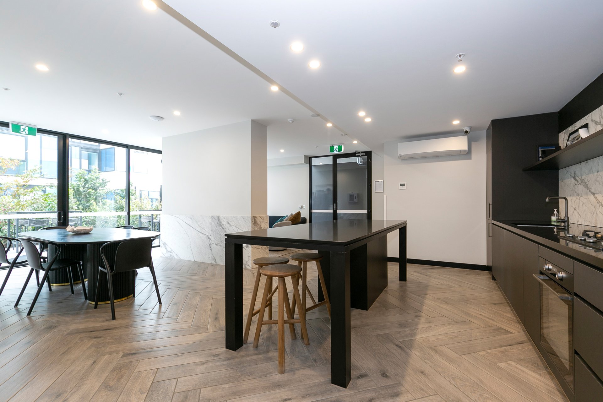 603/162 Whitehorse Road, Blackburn image 13