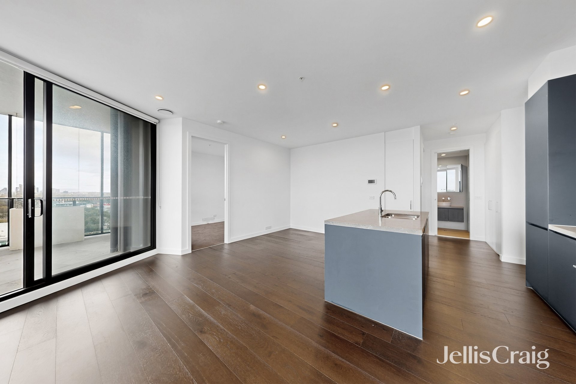 603/162 Whitehorse Road, Blackburn image 3