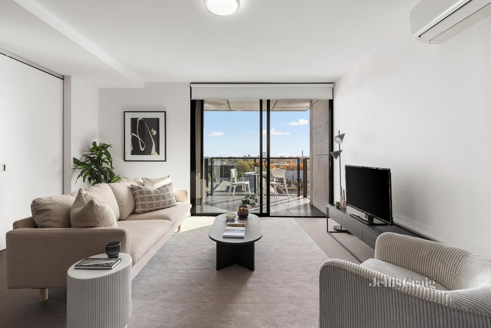 603/1c Michael Street, Brunswick image 2