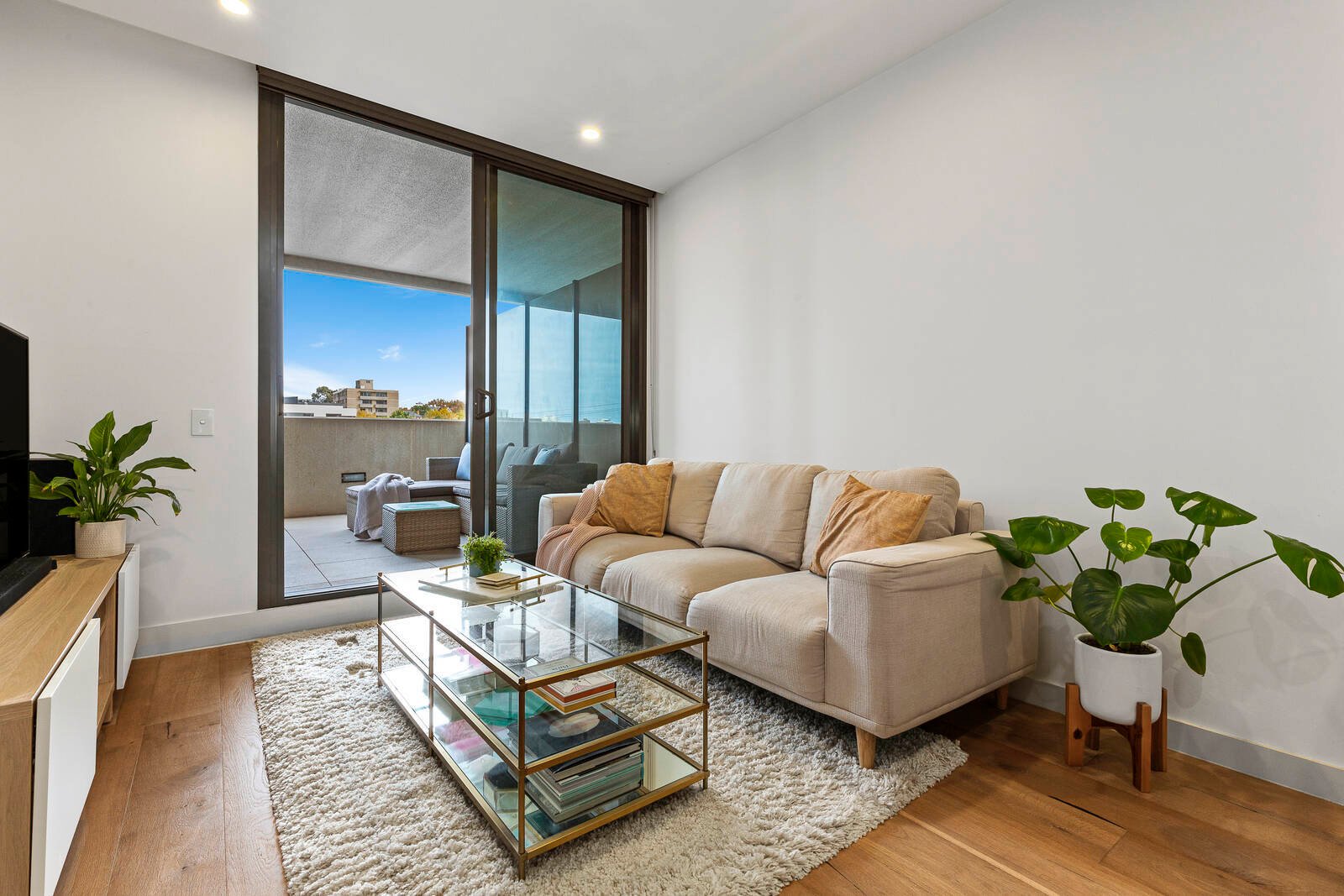 Property Gallery - Main Image