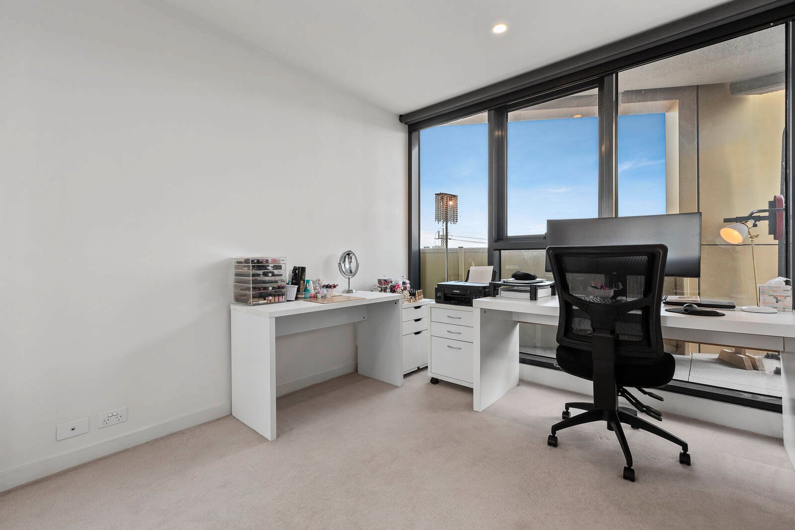Property Gallery Thumbnail 3
