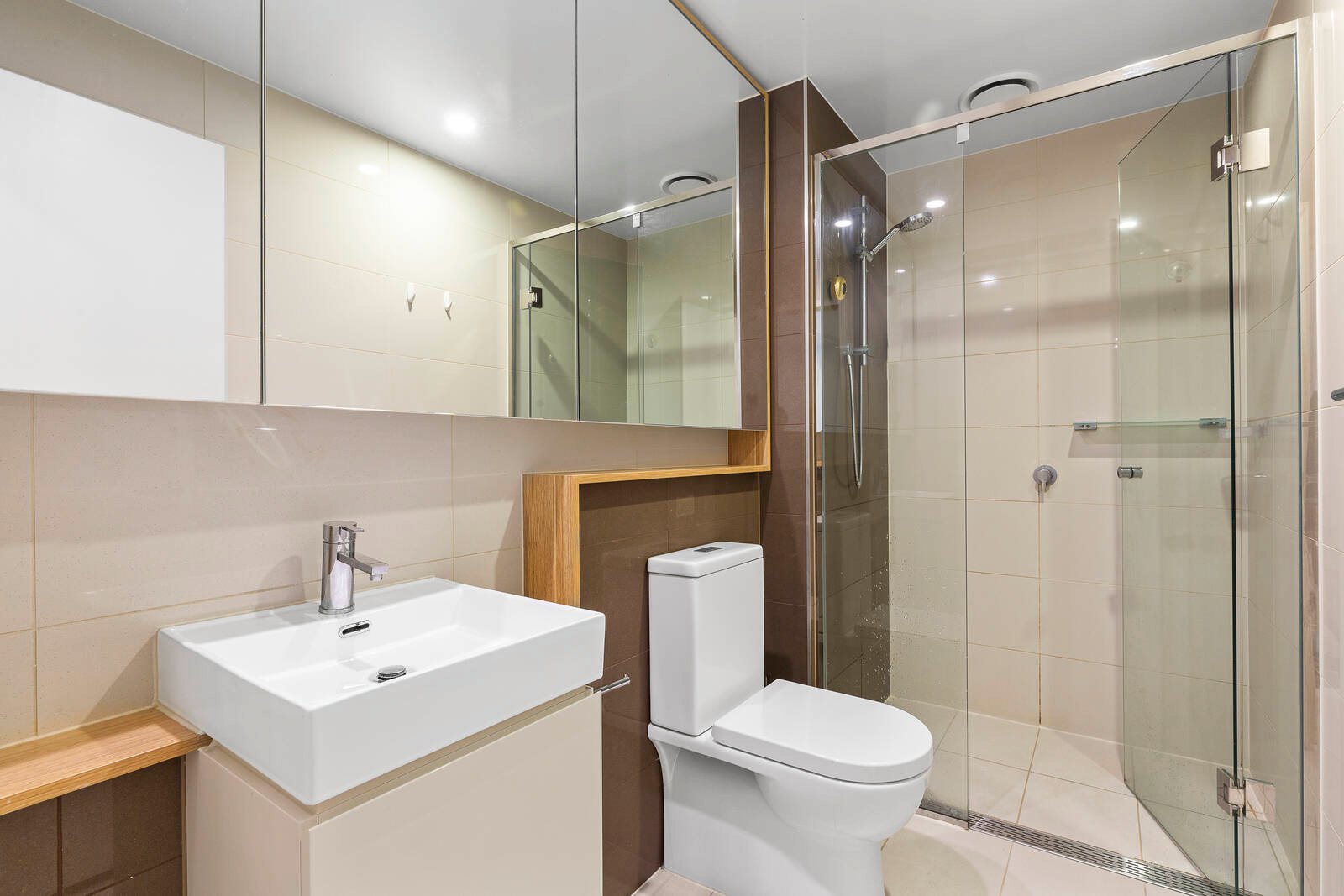 Property Gallery Thumbnail 4