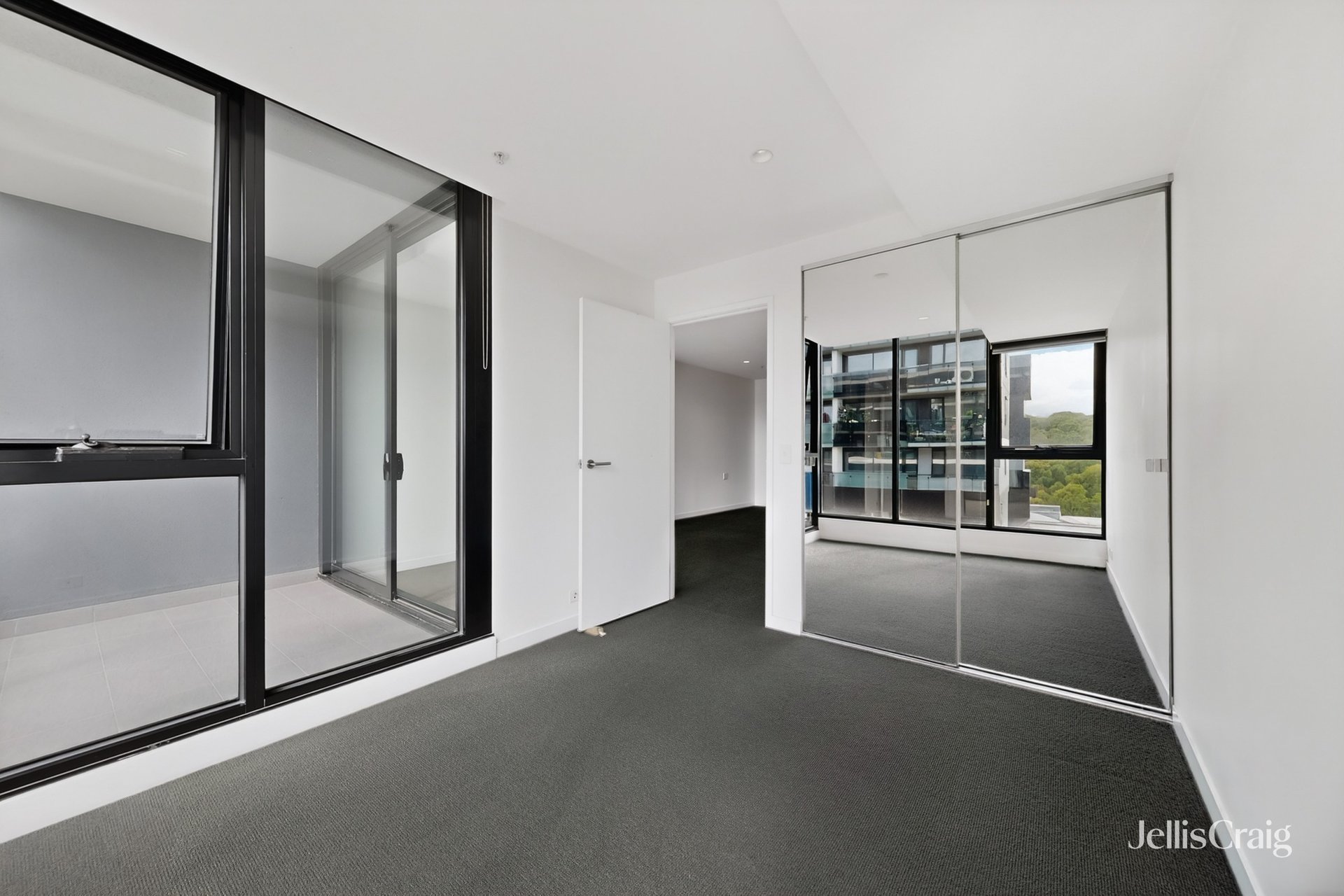 604/11 Shamrock Street, Abbotsford image 6