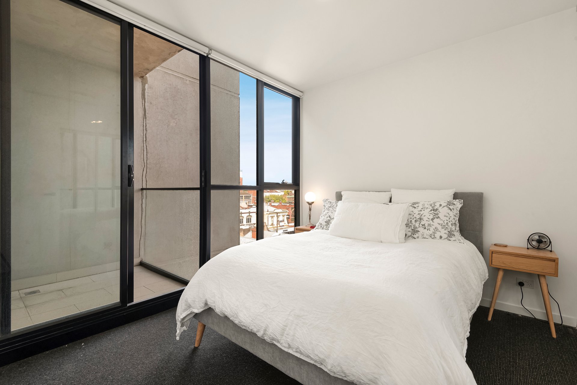 Property Gallery Thumbnail 3