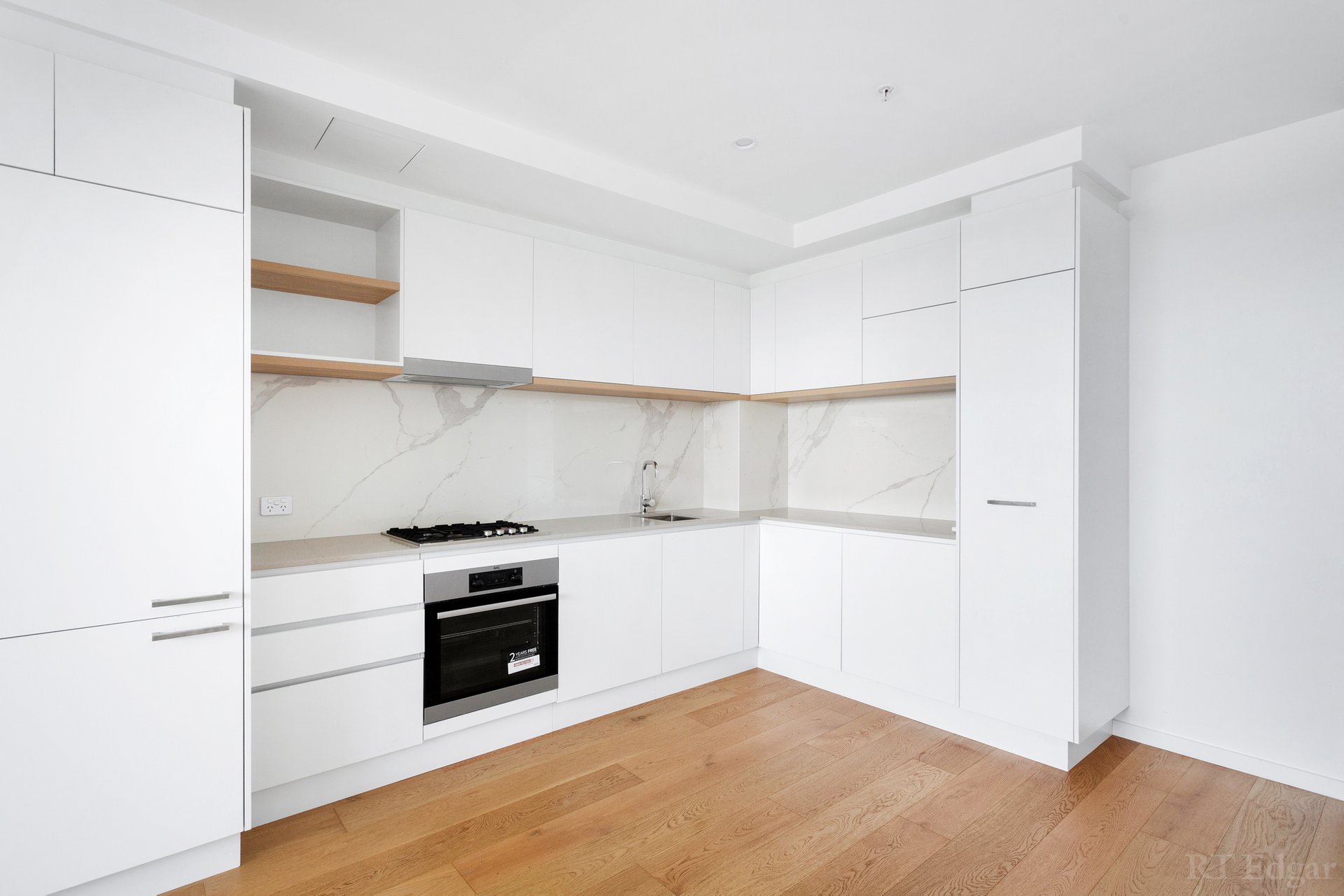 Property Gallery Thumbnail 2