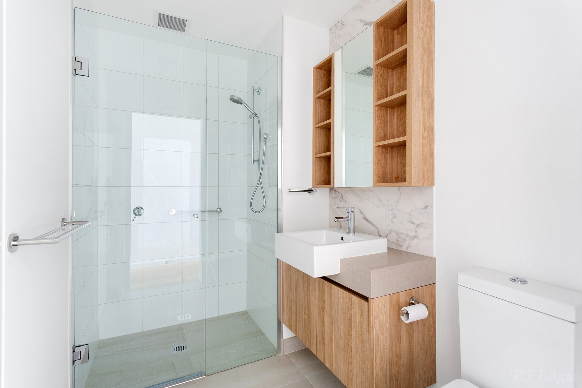 Property Gallery Thumbnail 5