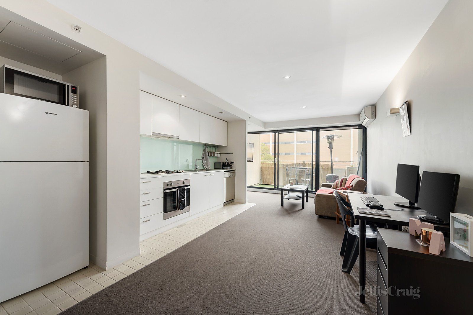 604/377 Burwood Road, Hawthorn image 1