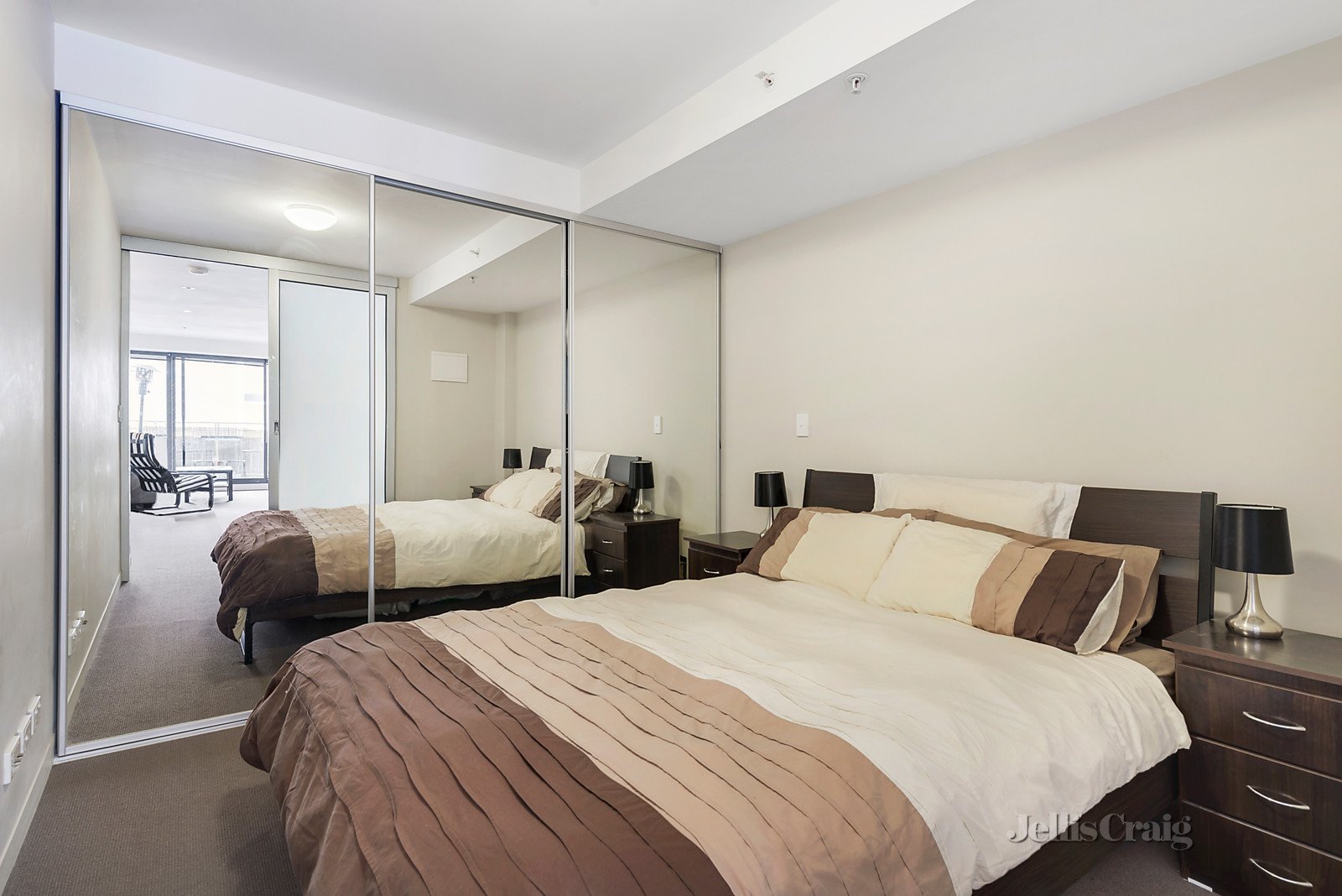 604/377 Burwood Road, Hawthorn image 3