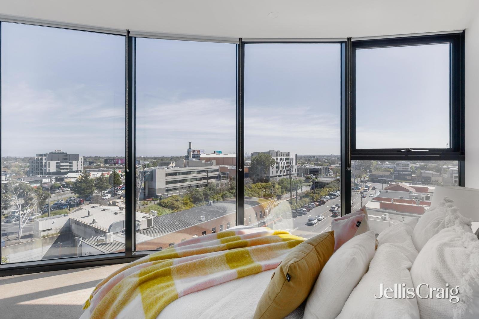 604/6 Station Street, Moorabbin image 5