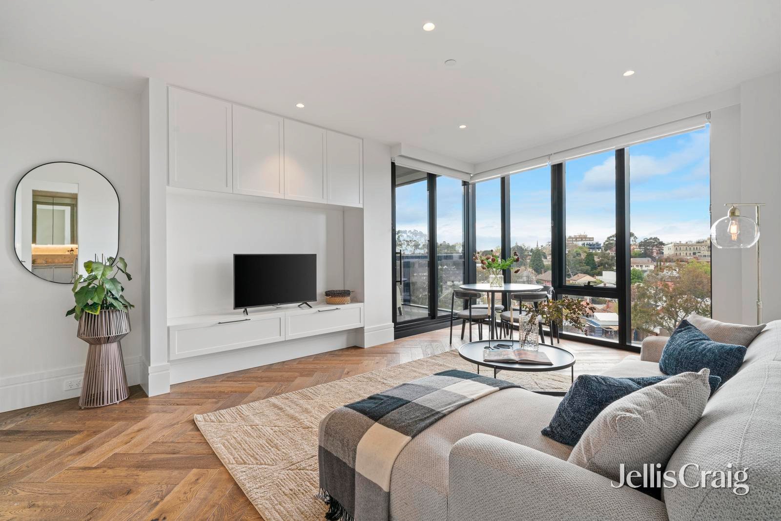 604/9 Porter Street, Hawthorn East image 2