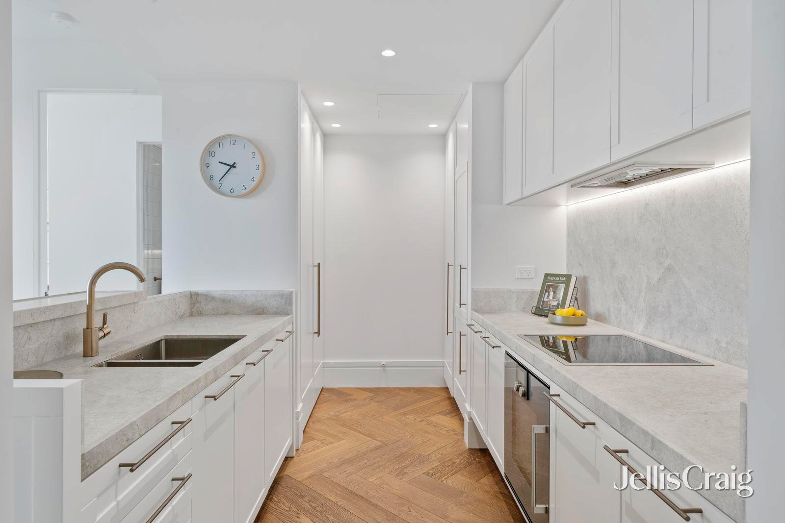 604/9 Porter Street, Hawthorn East image 3