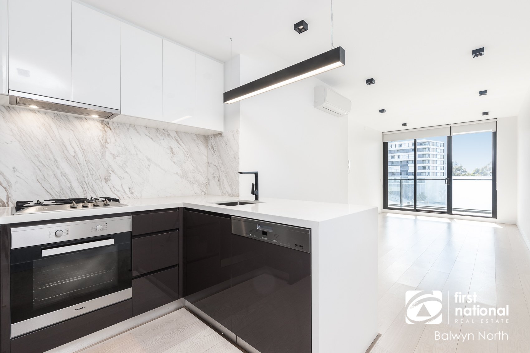 605/101 Tram Road, Doncaster image 5