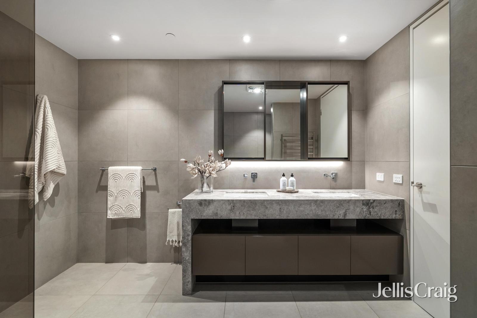 605/369 High Street, Kew image 6