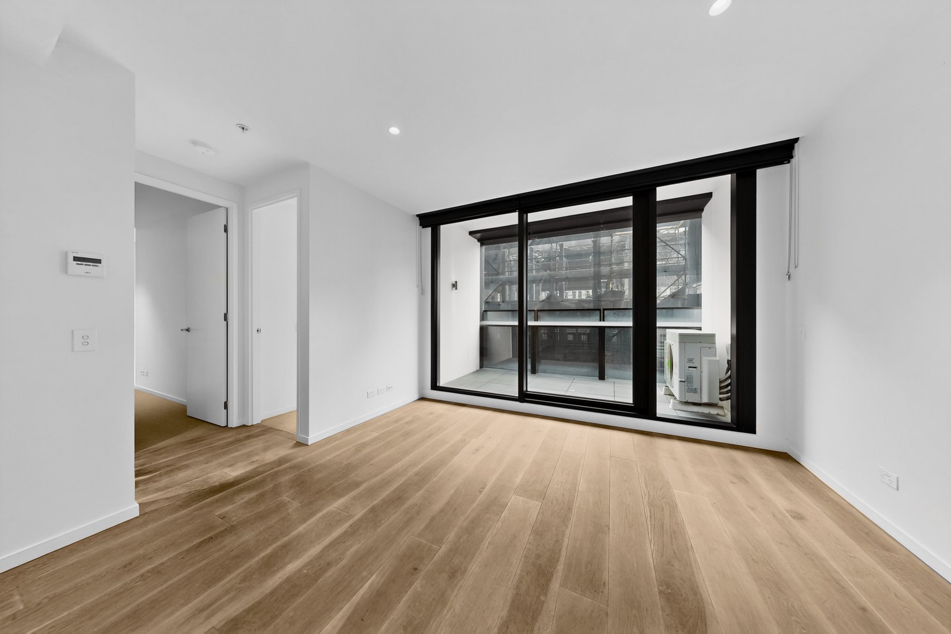 605 / 450 St Kilda Road Melbourne