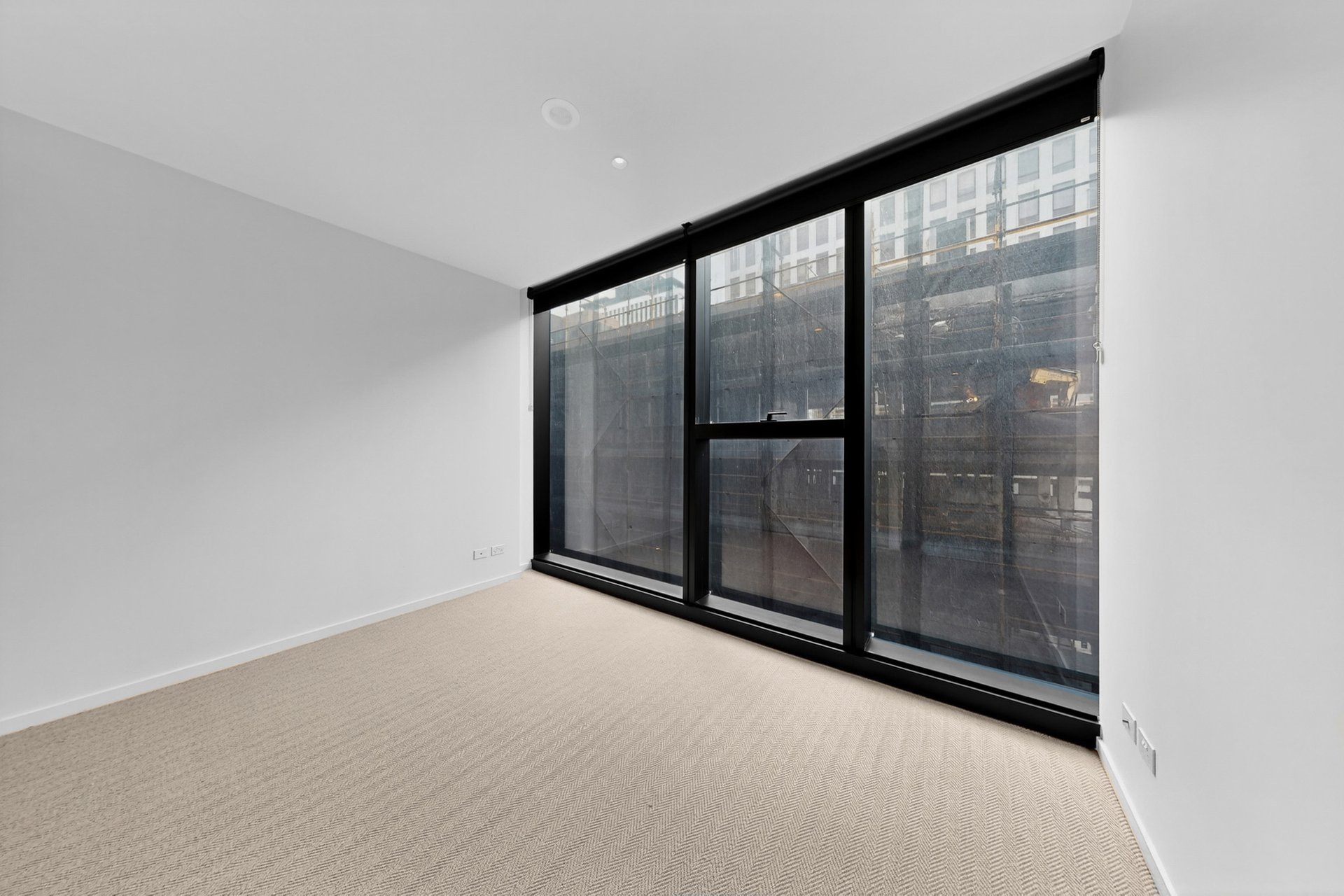 605 / 450 St Kilda Road Melbourne