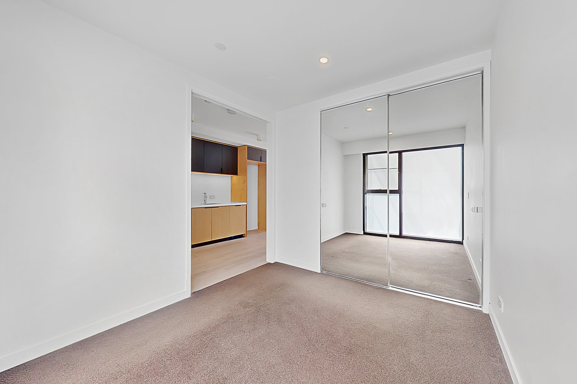 605 / 5-7 Wilson Street SOUTH YARRA