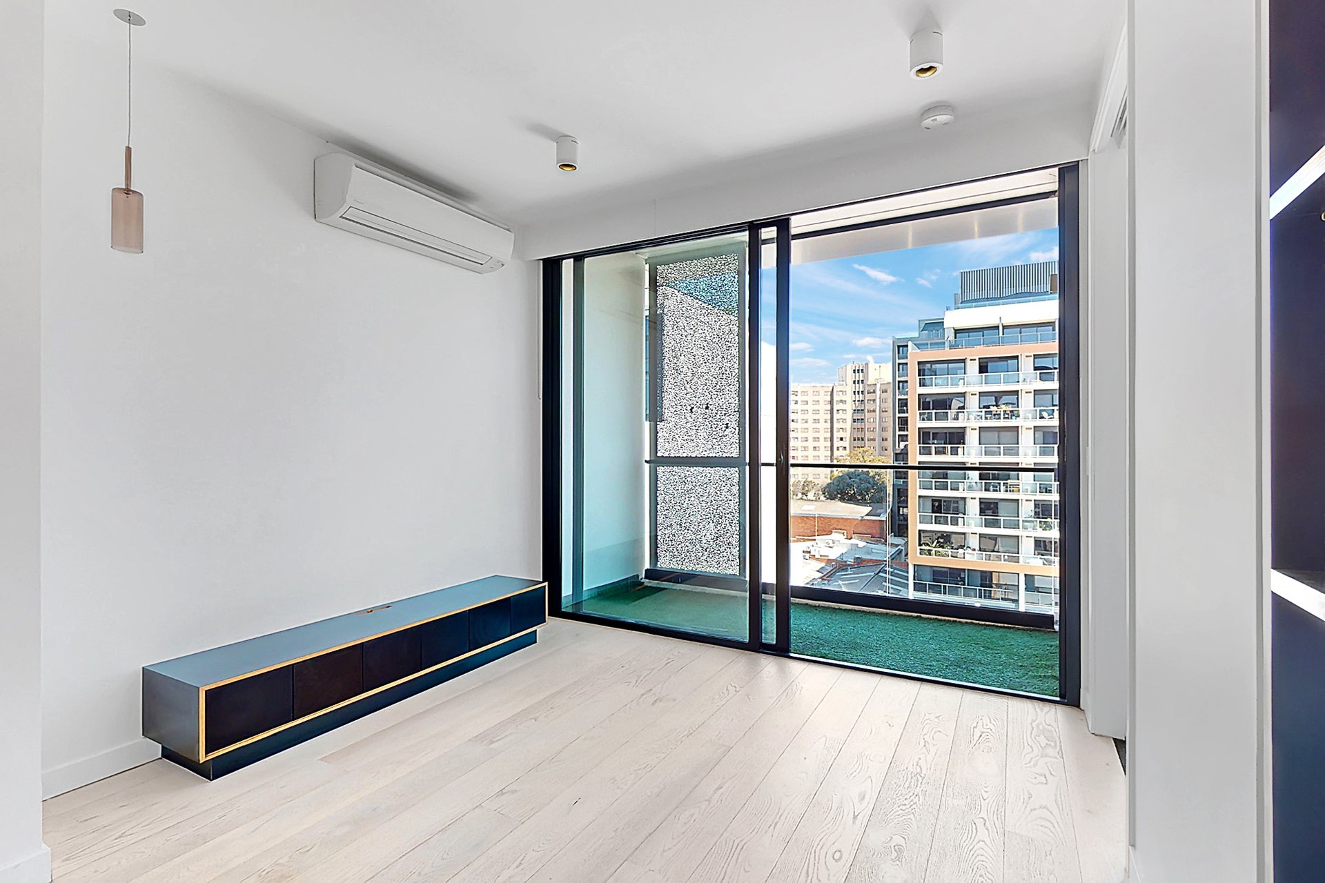 605 / 5-7 Wilson Street SOUTH YARRA