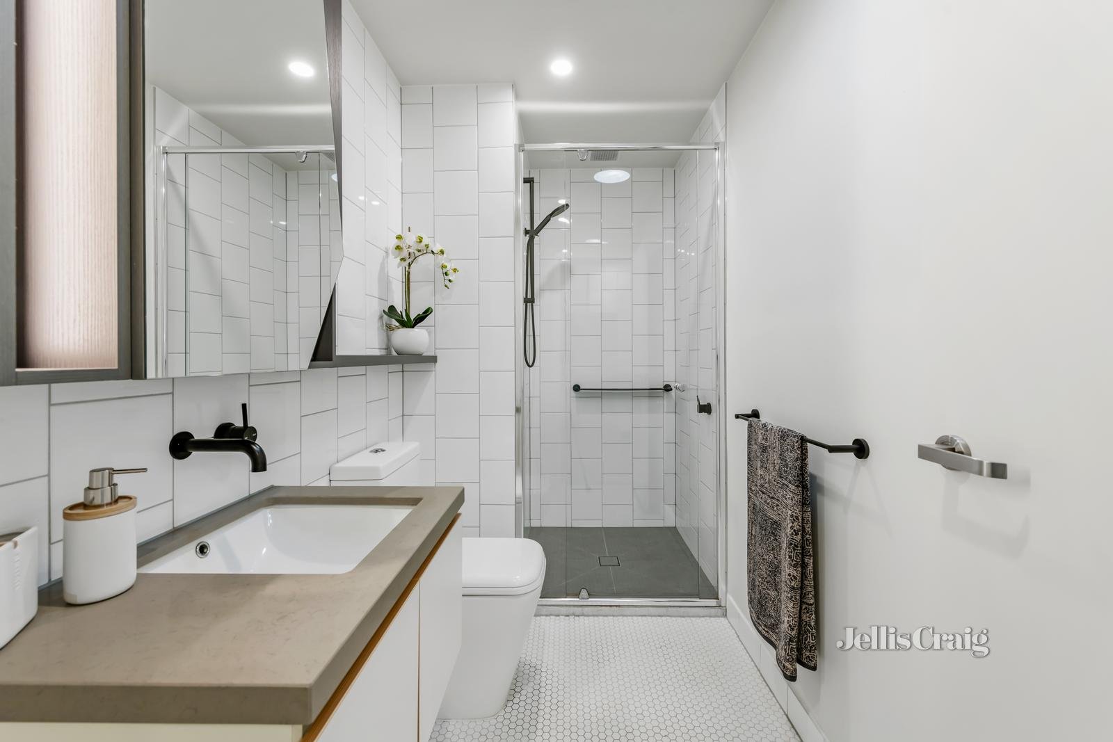 605/636 High Street, Thornbury image 9