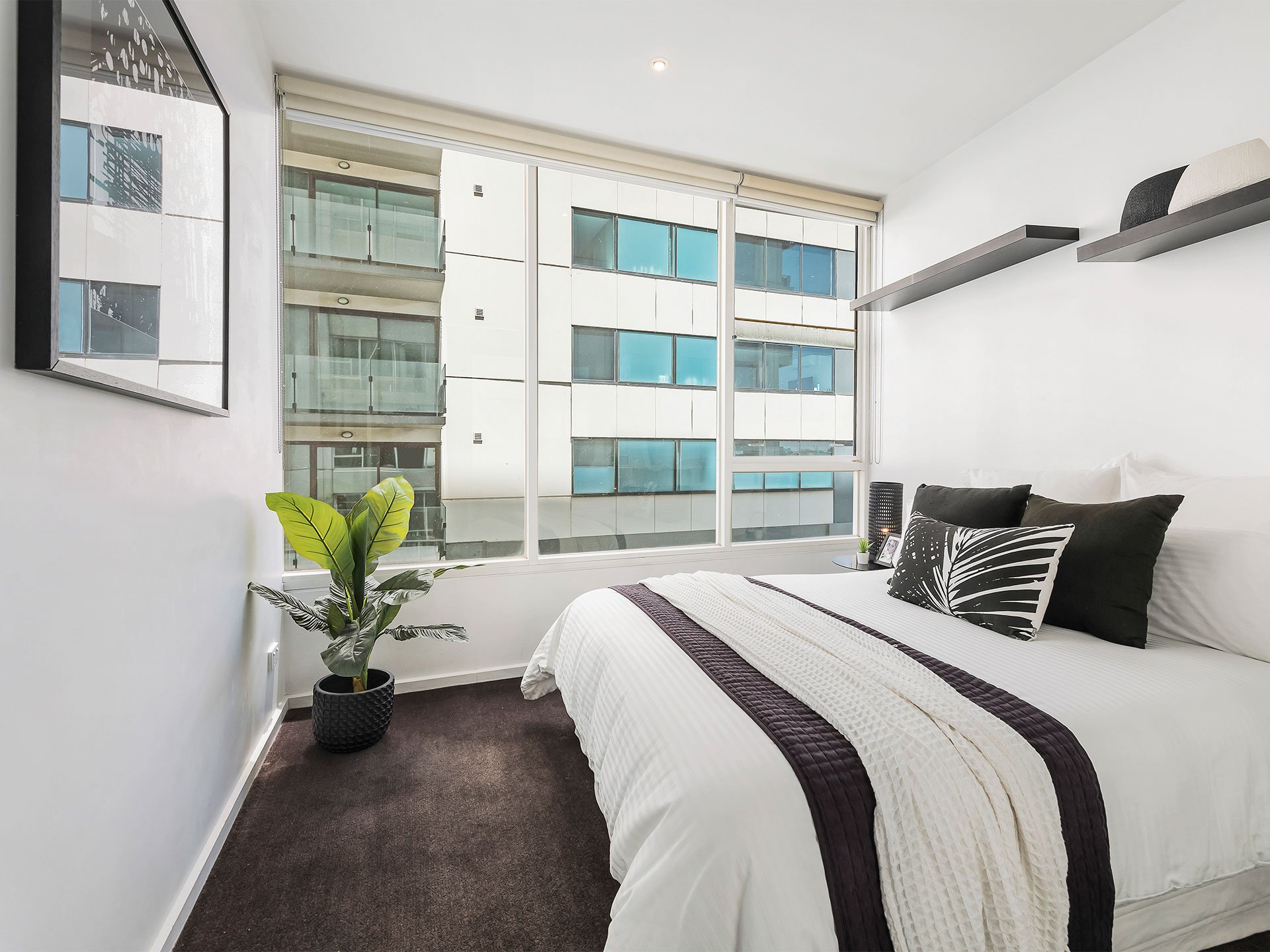 605 / 82 Queens Road MELBOURNE