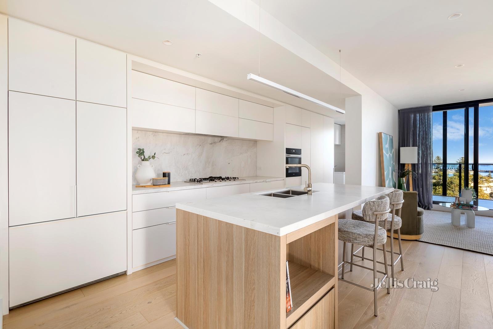 606/10 Koolkuna Lane, Hampton image 1