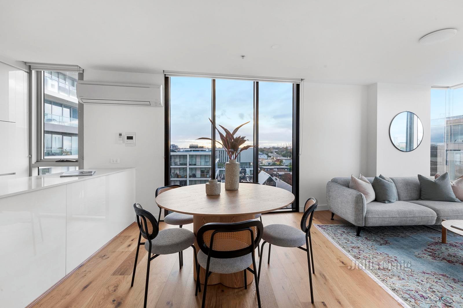 606/101 Bay Street, Port Melbourne image 3