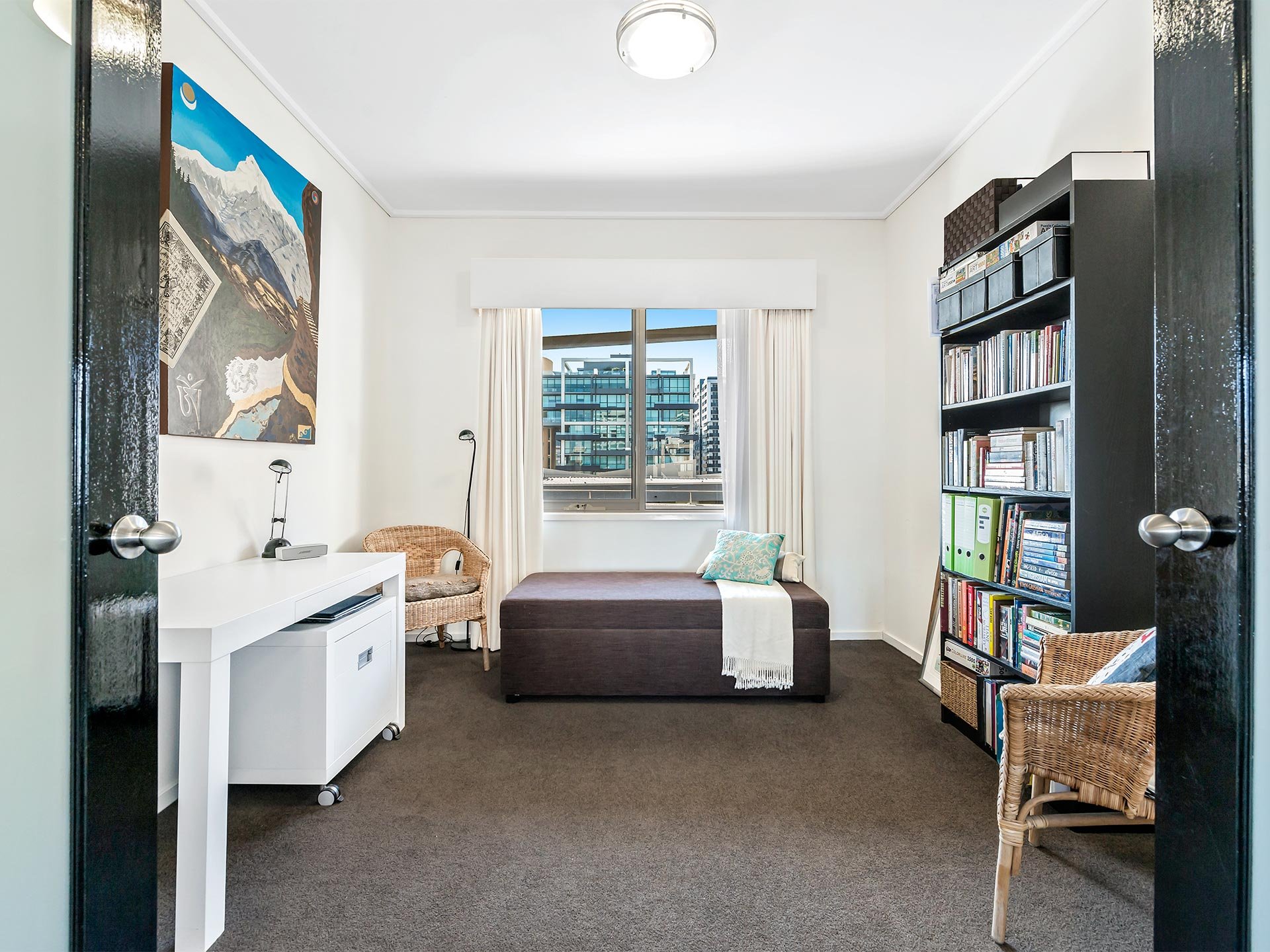 606 / 23 Queens Road Melbourne